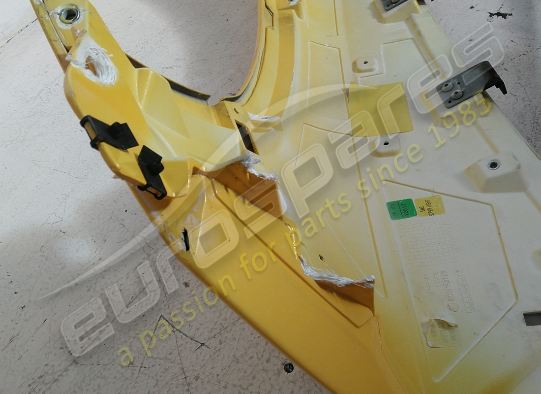 damaged lamborghini cover,fender. part number 470854960l (3)