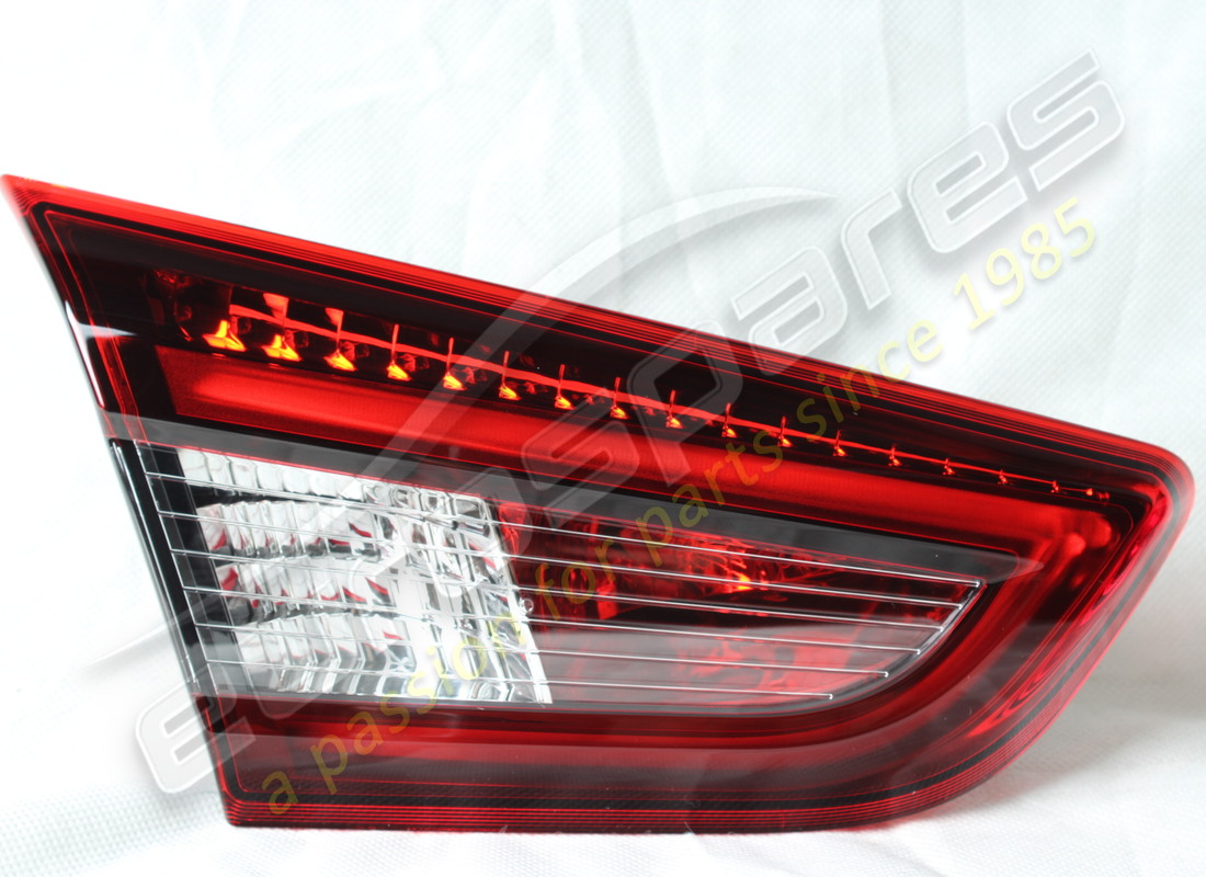 new maserati rear lh mobile tail light. part number 670106748 (2)