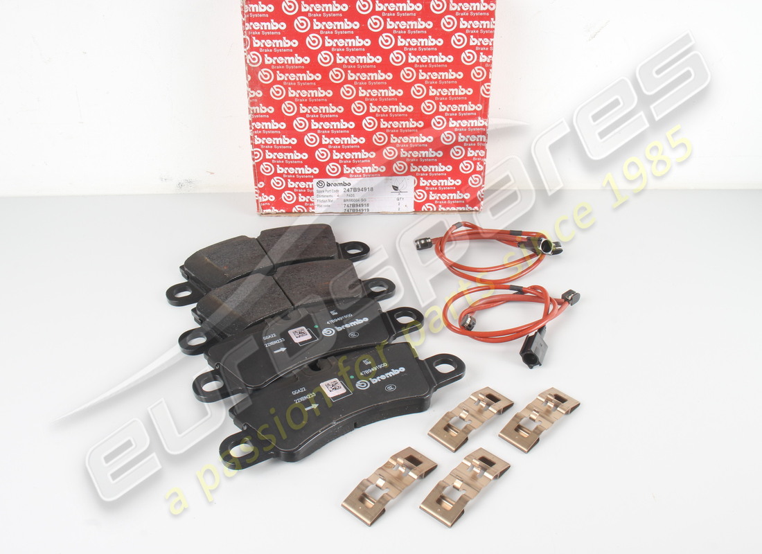 new ferrari rear brake pads. part number 70005268 (5)