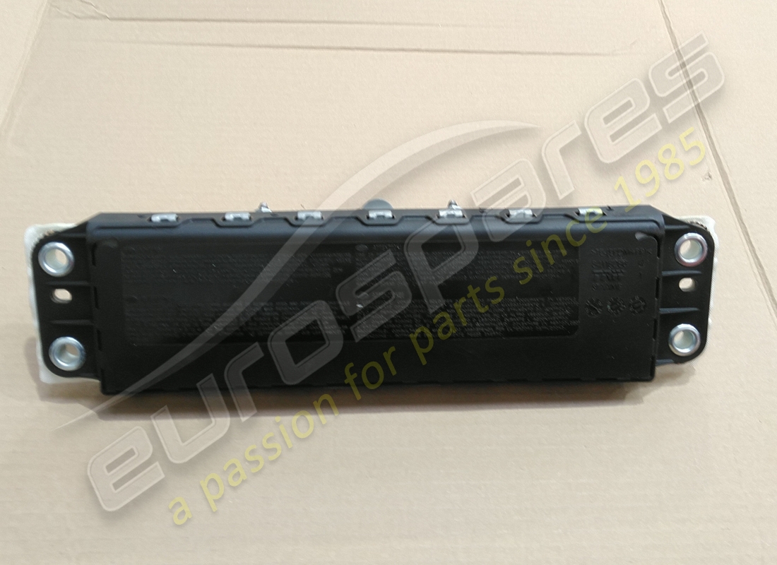 used maserati knee bag module. part number 670033889 (1)