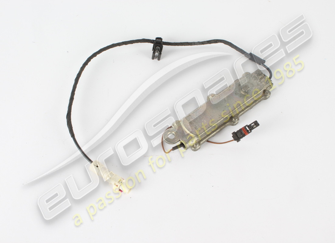 USED Lamborghini ANTENNA AMPLIFIER . PART NUMBER 4S0035225 (1)