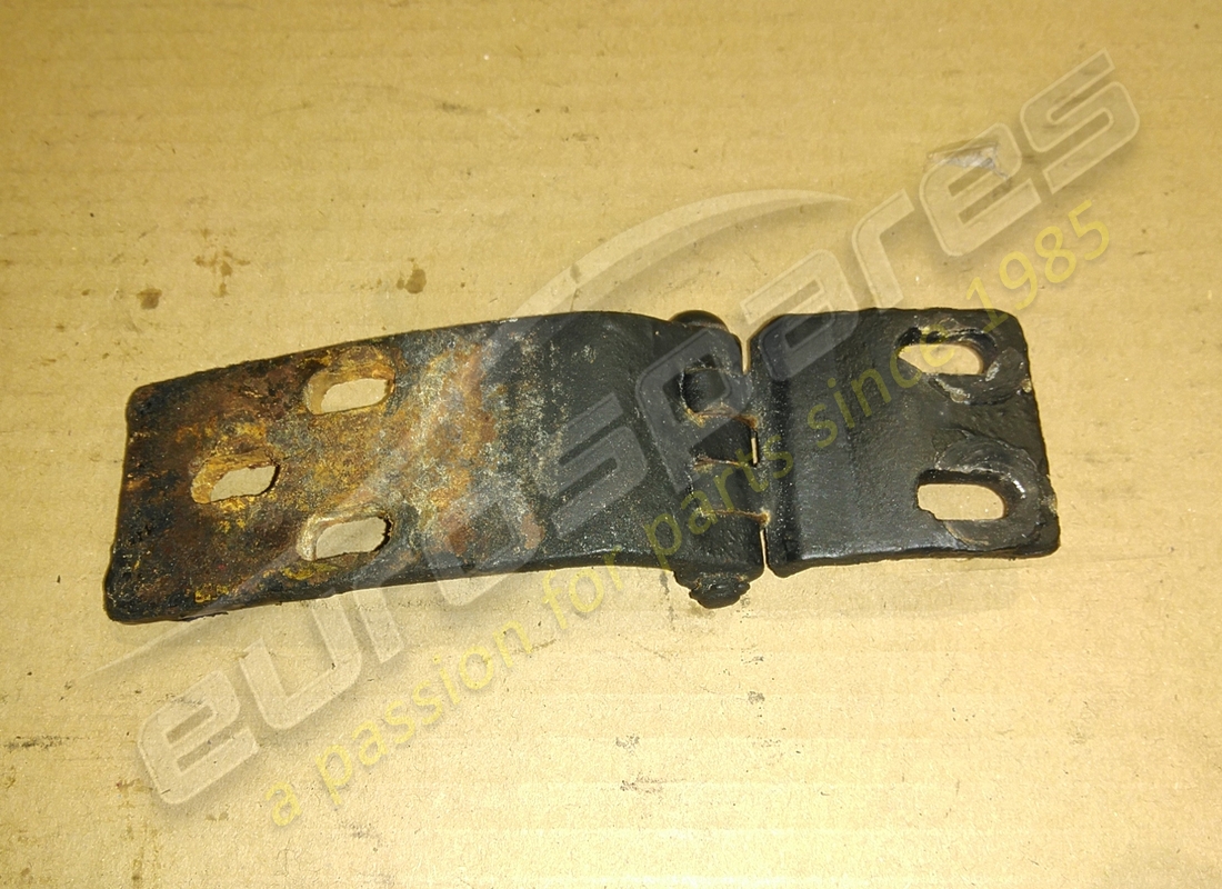 used ferrari boot lid hinge assembly. part number 40355604 (2)