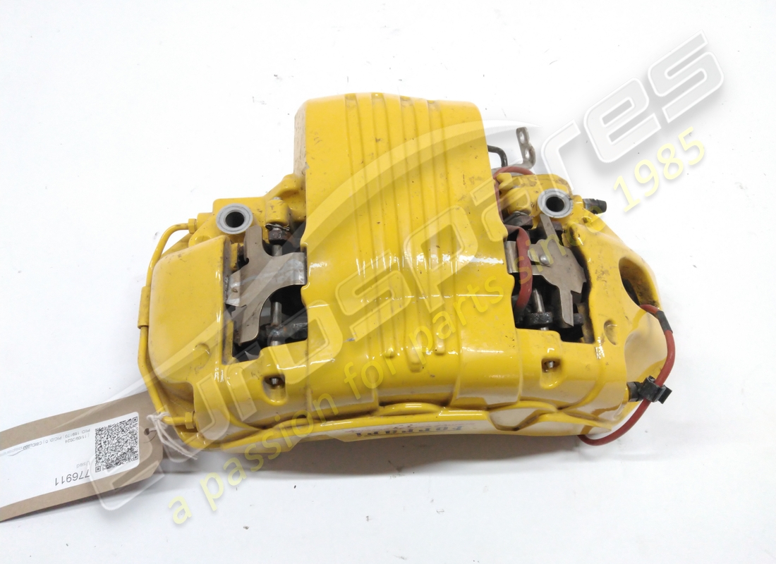used ferrari caliper complete carbon ceramic ant.dx giall. part number 776911 (2)