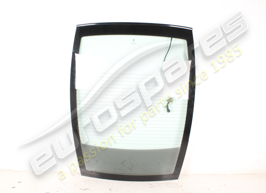 USED Ferrari GLASS FOR REAR HOOD . PART NUMBER 68074900 (1)