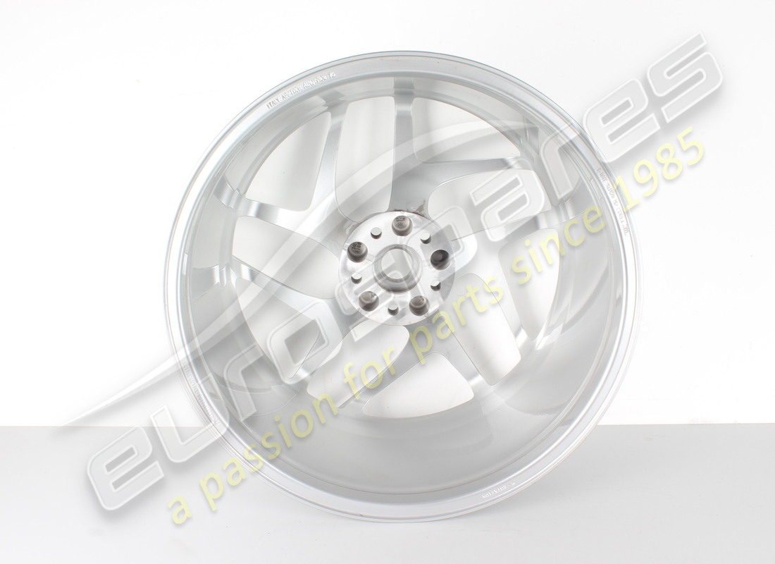 reconditioned ferrari rh front wheel. part number 334486 (3)