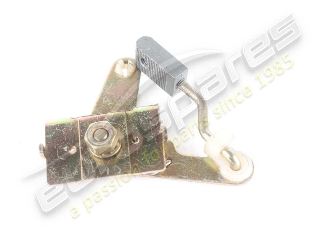 used maserati rh safety control. part number 314520154 (2)