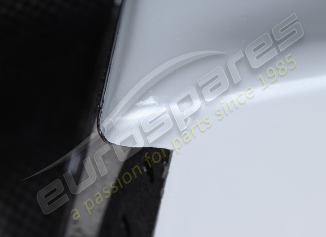 USED FERRARI FRONT BUMPER. PART NUMBER 87187110 (8) used ferrari front bumper. part number 87187110 (8)