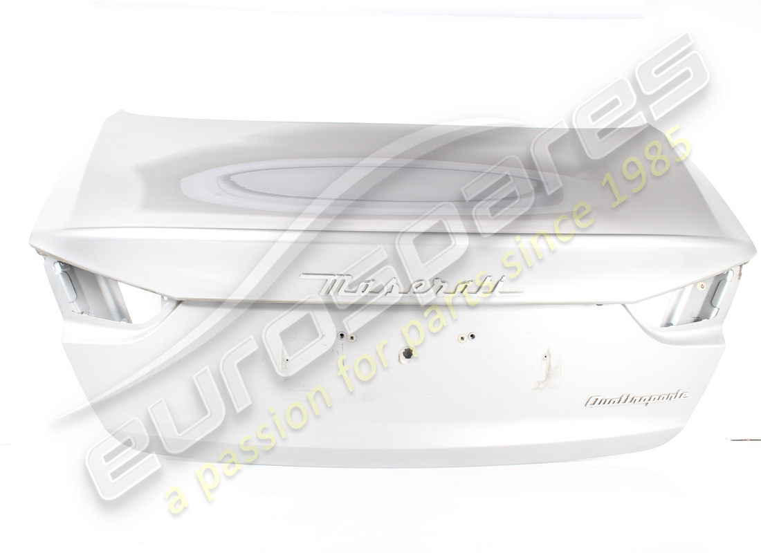 used maserati complete rear lid. part number 673005300 (2)
