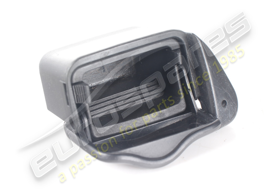 used maserati front ashtray. part number 388300602 (1)