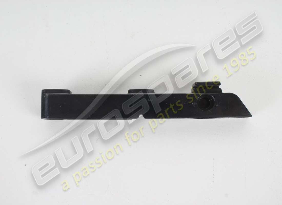 new aston martin bracket, sill applique, rh part number 6g3310610ac (3)