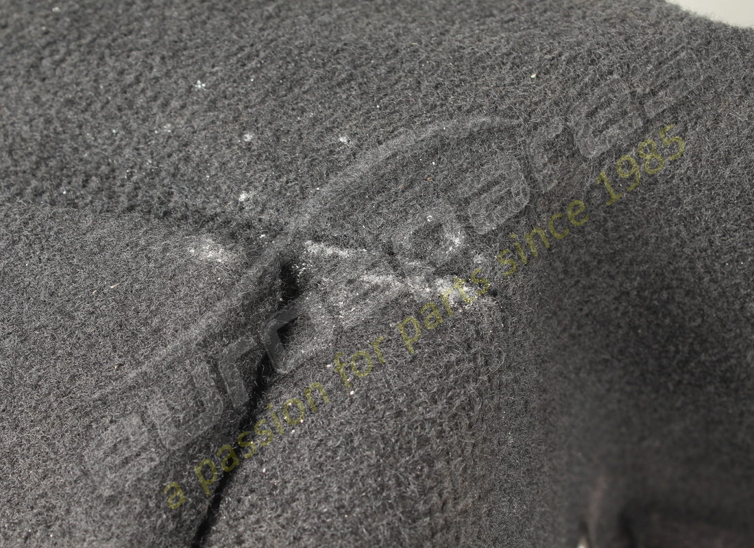 used ferrari trunk carpet set lhd part number 62886700 (8)