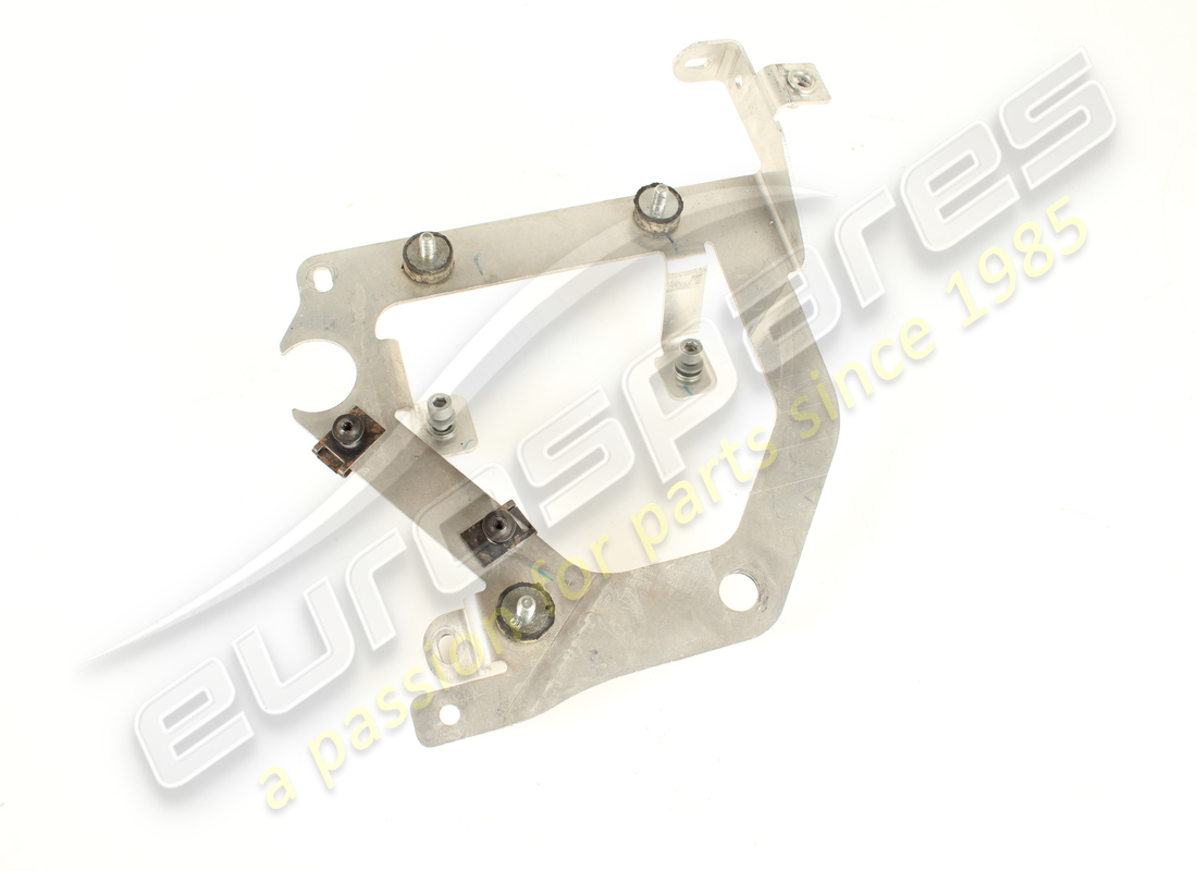 used ferrari bracket. part number 272515 (2)