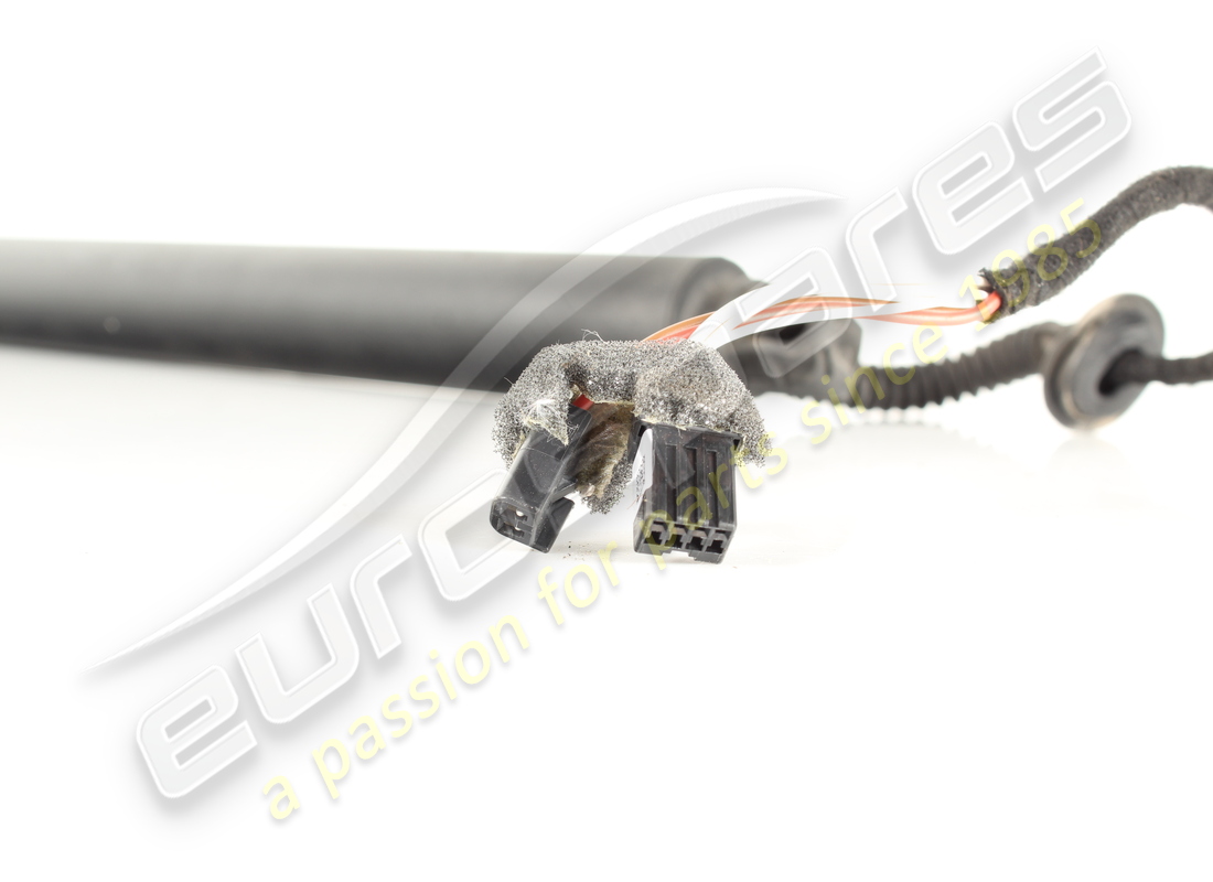 used ferrari stabilus. part number 83461900 (2)