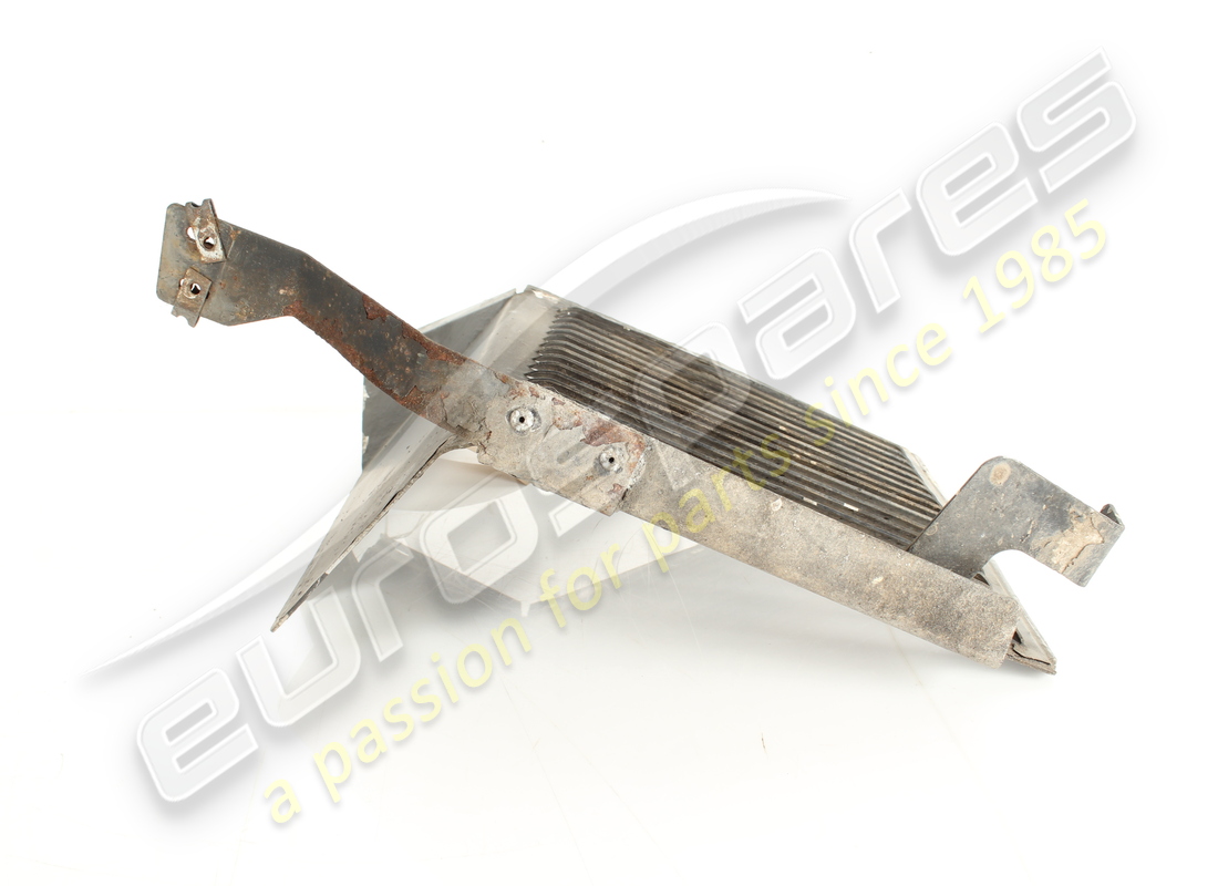 used ferrari rh rear gravel guard. part number 65432000 (4)