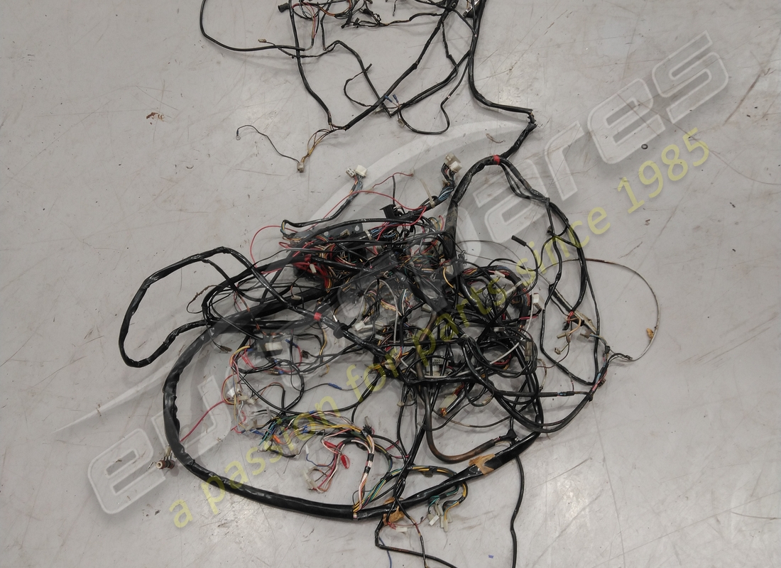 damaged ferrari wiring loom. part number 40332504 (1)