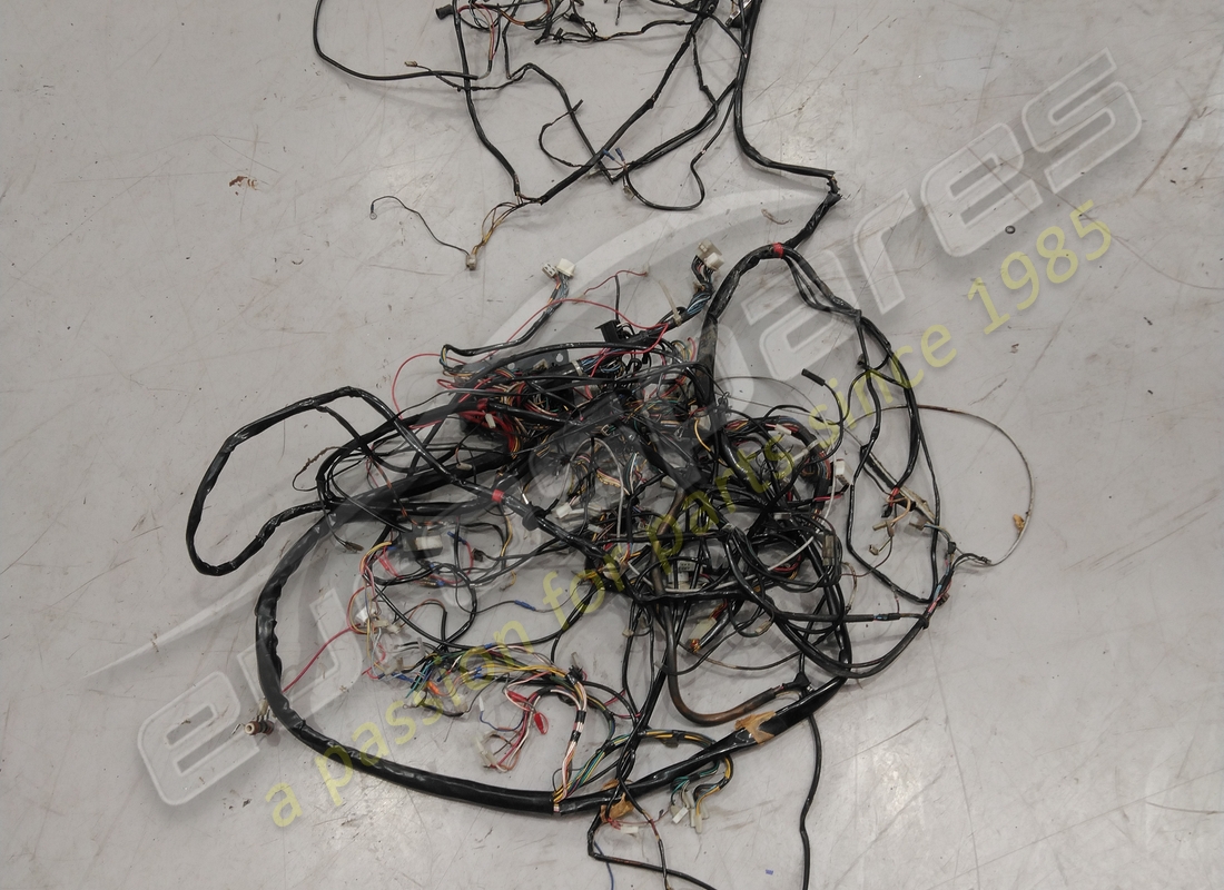 DAMAGED Ferrari WIRING LOOM . PART NUMBER 40332504 (1)