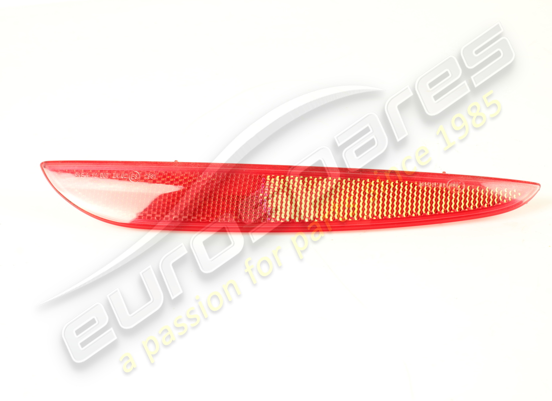 USED Maserati RH RETROREFLECTOR . PART NUMBER 670001633 (1)