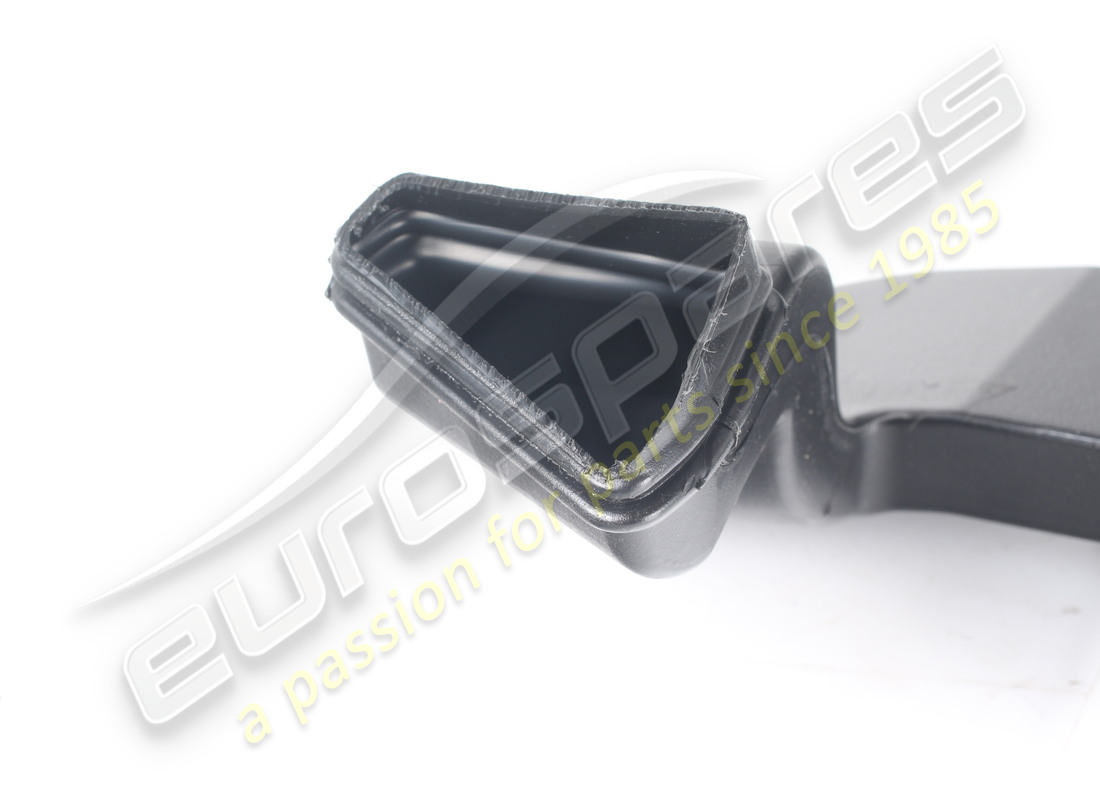 used ferrari lh rear cabin foot level air. part number 87946100 (4)