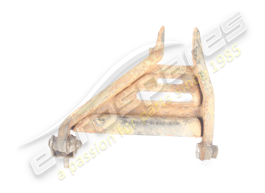 USED Ferrari RH FRONT LOWER SUSPENSION LEVER . PART NUMBER 104401 (1)