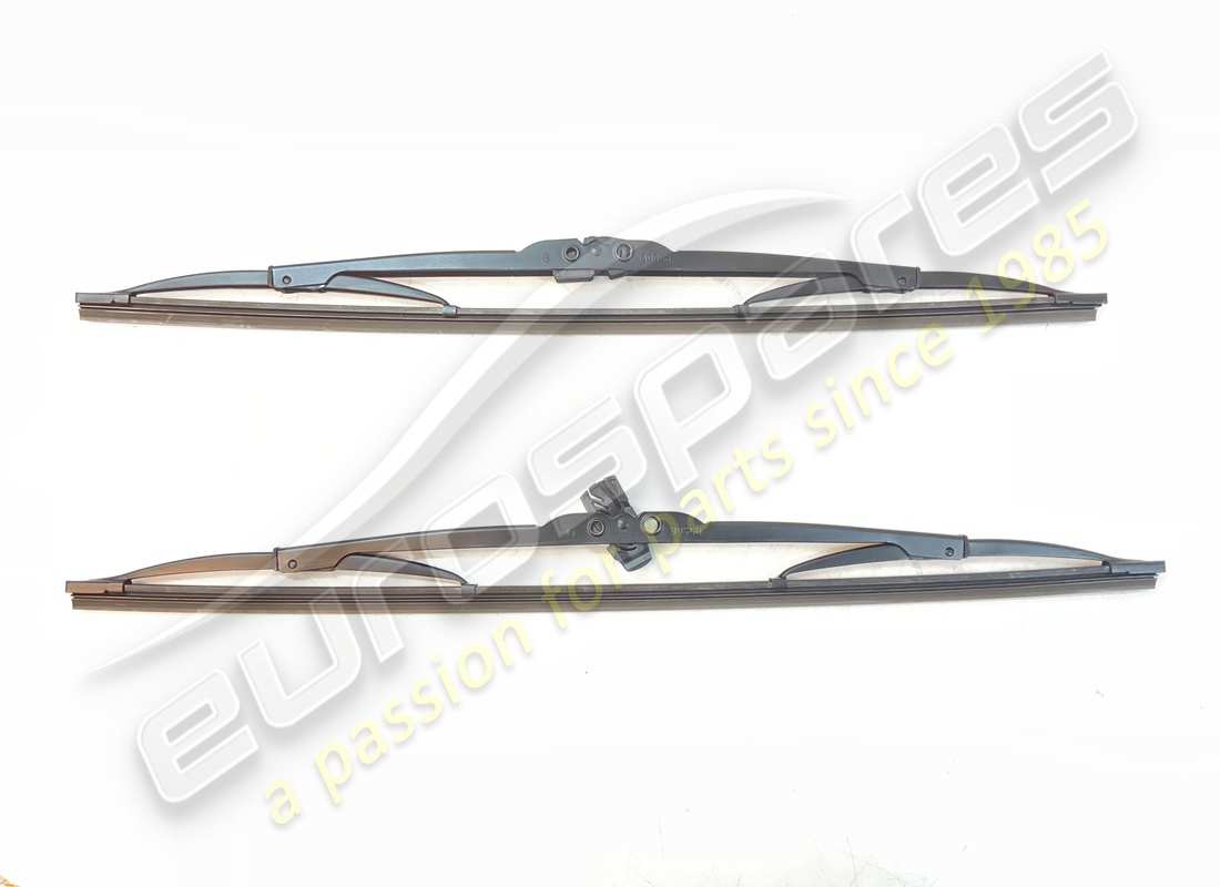 NEW OEM 18IN WIPER BLADE (PAIR) . PART NUMBER 64026000 (1)