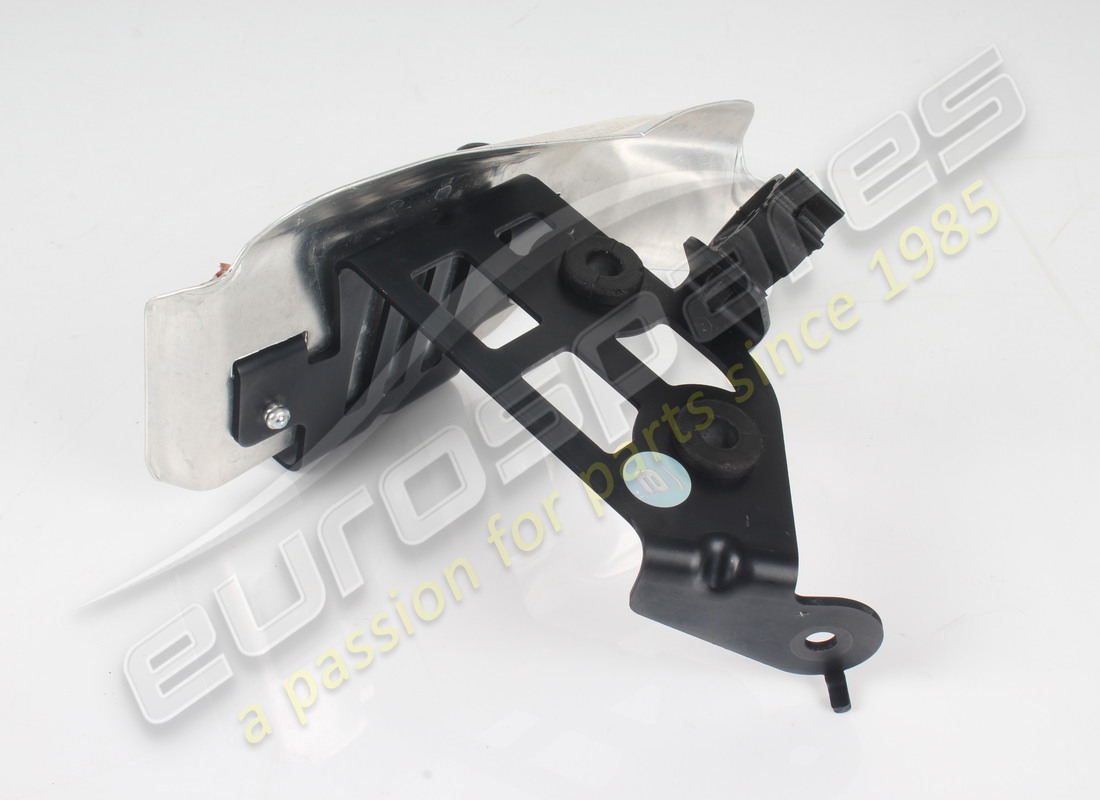 used ferrari supporto nourice con riparo. part number 972927 (2)