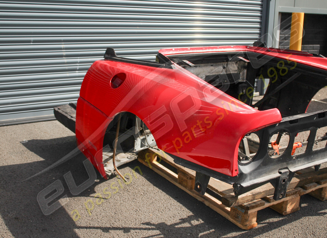 used ferrari complete rear end - valid for spider. part number eap1084933 (3)