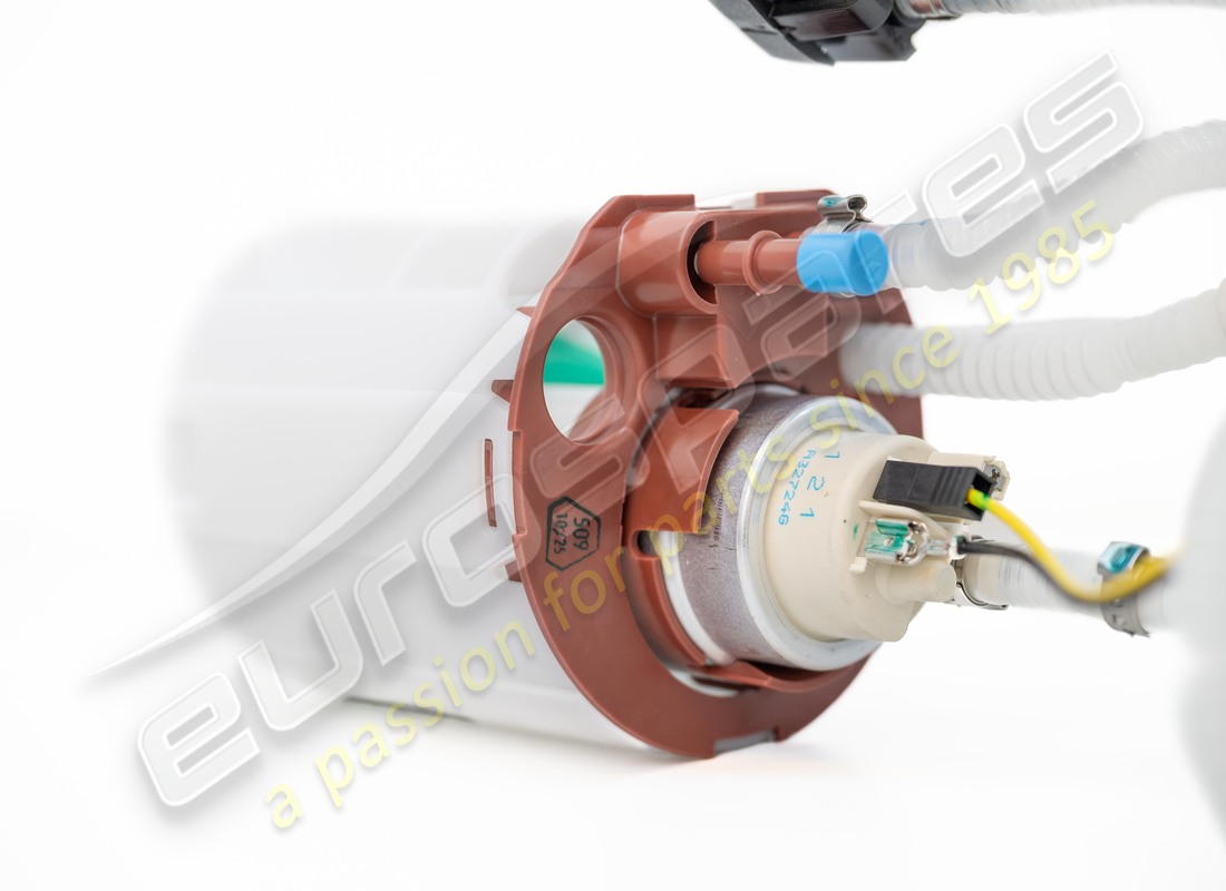 new porsche fuel pump. part number 996620108bx (2)