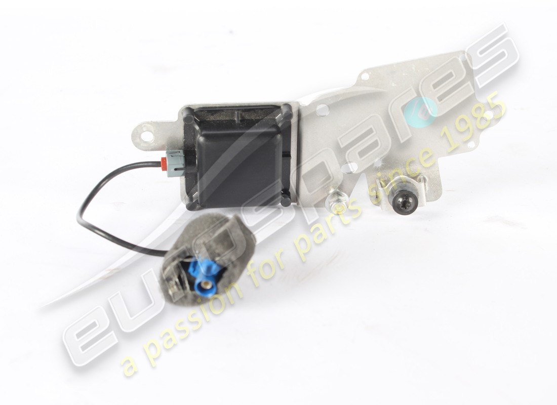 USED Ferrari ANTENNA GNSS . PART NUMBER 957961 (1)