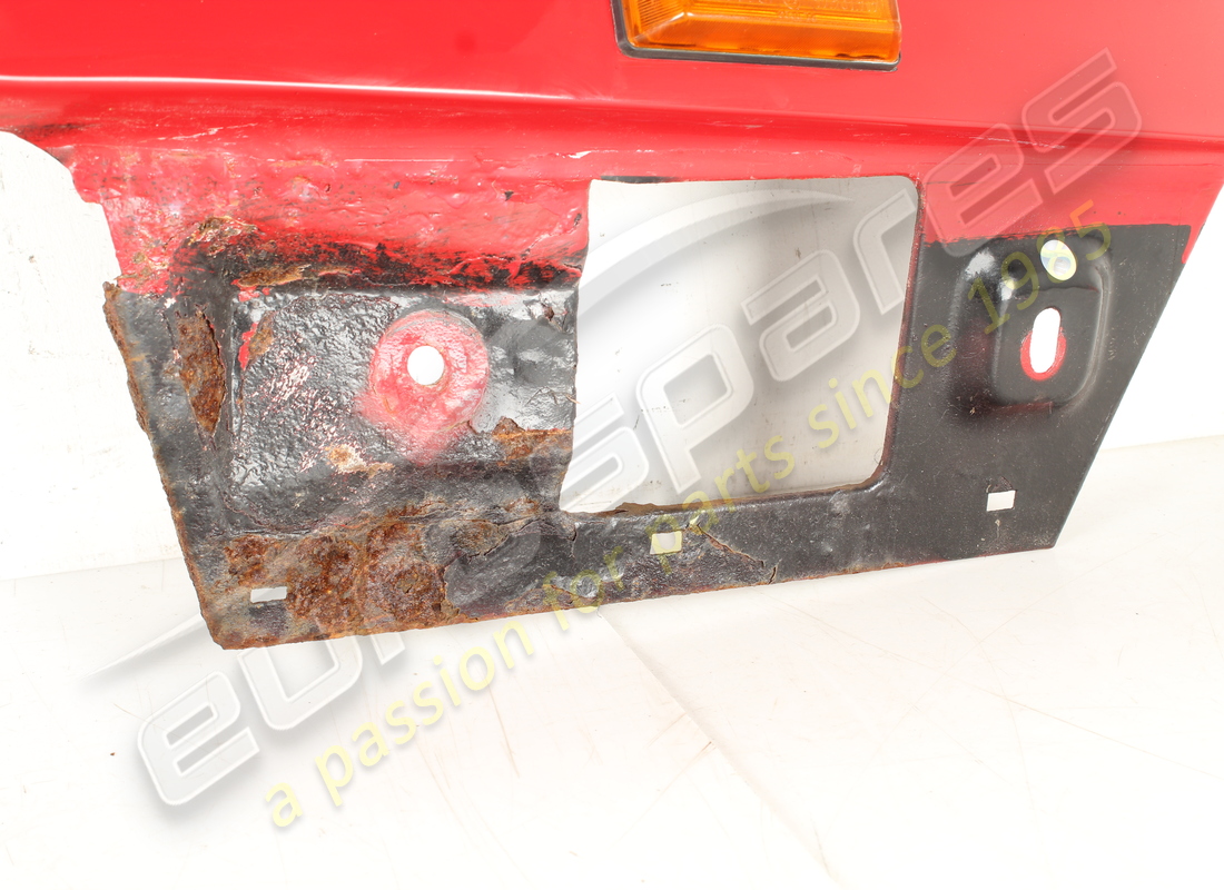used ferrari rh front wing panel. part number 61707700 (4)