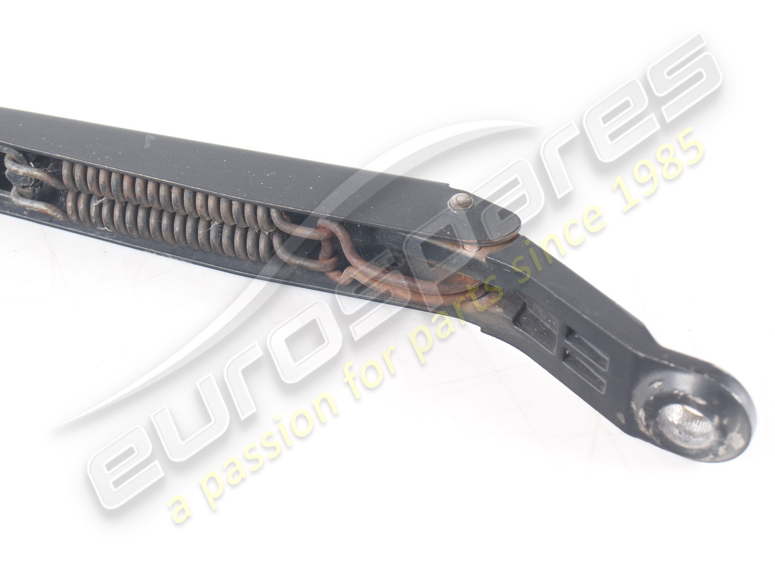 used maserati driver side windscr wiper a. part number 383310201 (2)