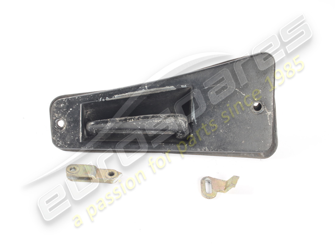 DAMAGED Ferrari RH OUTER DOOR HANDLE . PART NUMBER 61506600 (1)