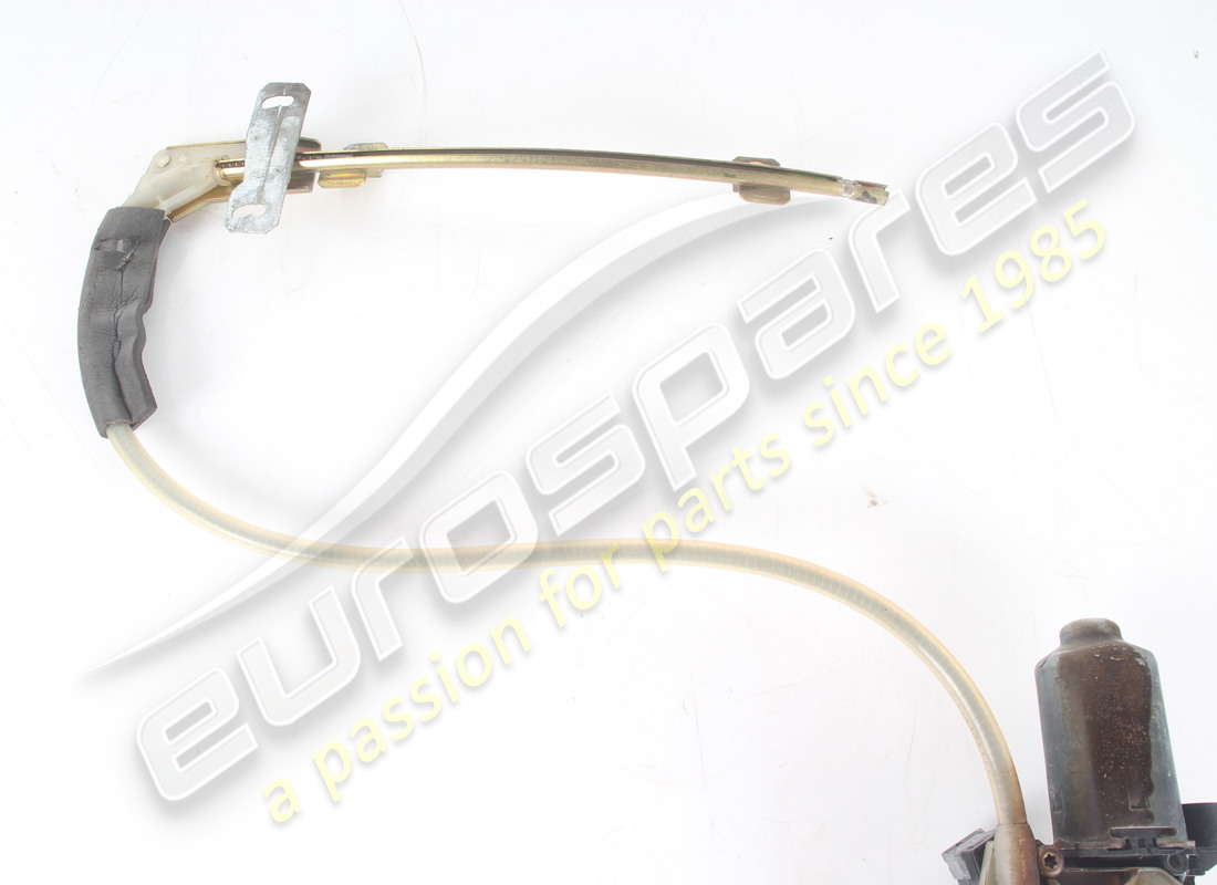 USED MASERATI RH WINDOW RAISER. PART NUMBER 377705072 (5) used maserati rh window raiser. part number 377705072 (5)