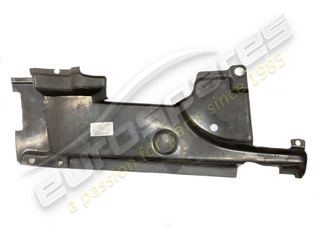 damaged lamborghini cover. part number 07l103939 (2)