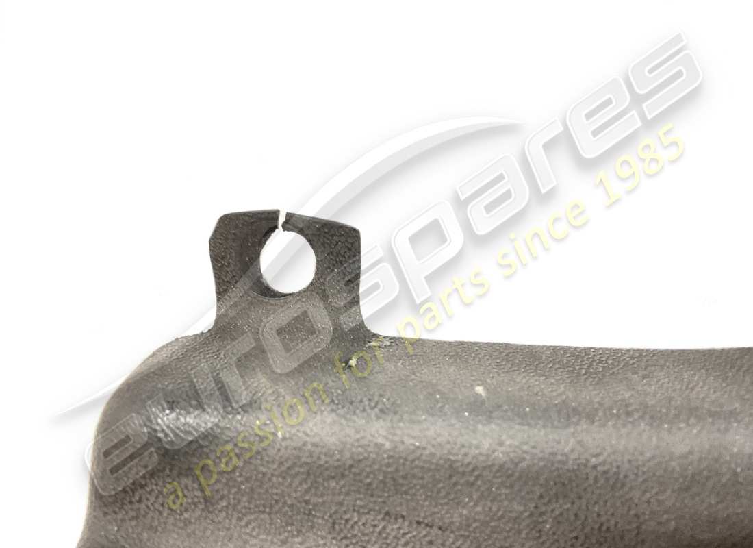 damaged lamborghini cover. part number 07l103939 (3)