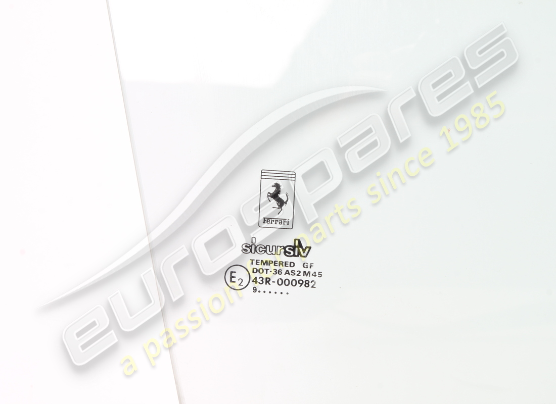 used ferrari rh door glass. part number 65434300 (2)
