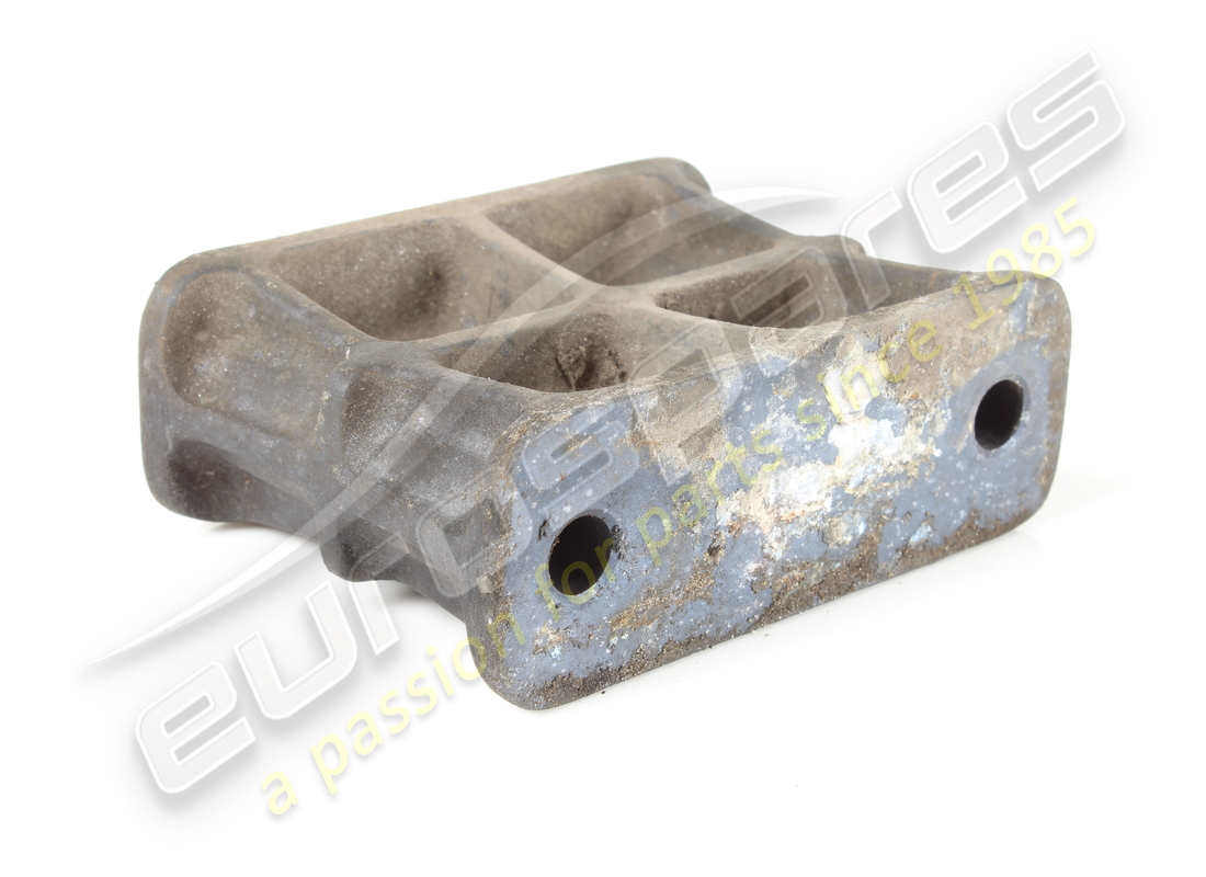 used ferrari spacer block. part number 158048 (2)