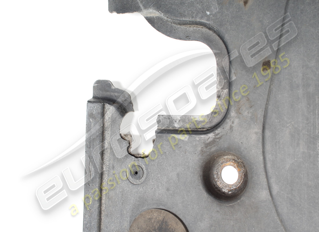 used ferrari front aereodynamic bottom. part number 81164200 (4)