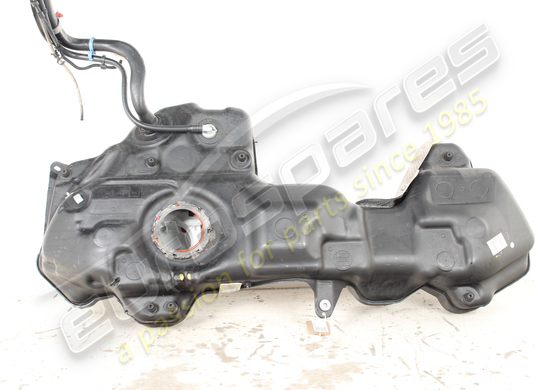 used lamborghini fuel tank 85 tfsi gr nar osh. part number 4m0201021fn (2)