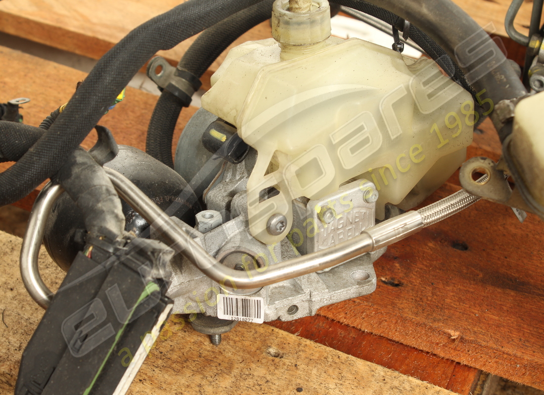 damaged ferrari power take off unit. part number 305902 (5)