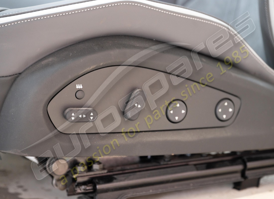 damaged eurospares full electric std style seats with alcantara centre & leather bolsters, horse stitched on headrest,. part number eap1563082 (12)