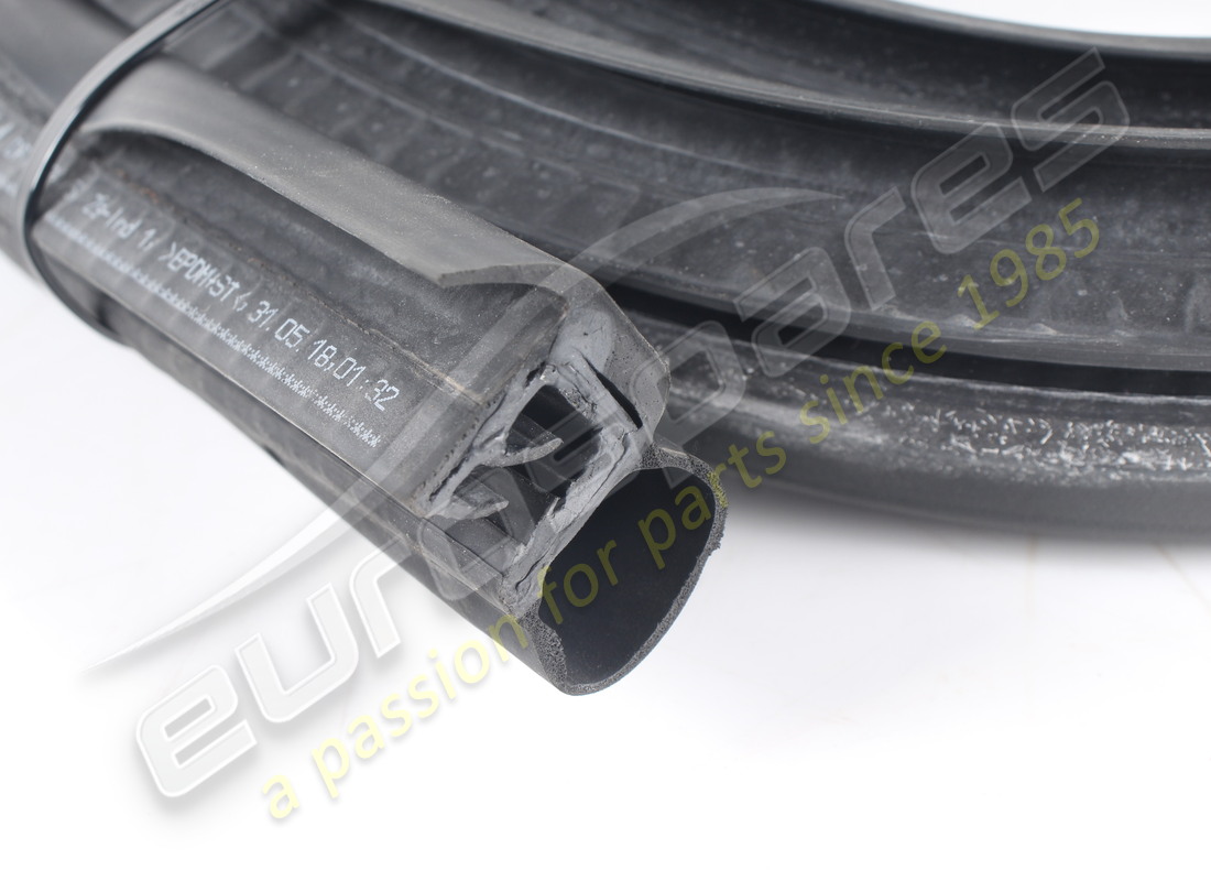USED FERRARI LOWER DOOR PERIMETER SEAL. PART NUMBER 83461800 (2) used ferrari lower door perimeter seal. part number 83461800 (2)