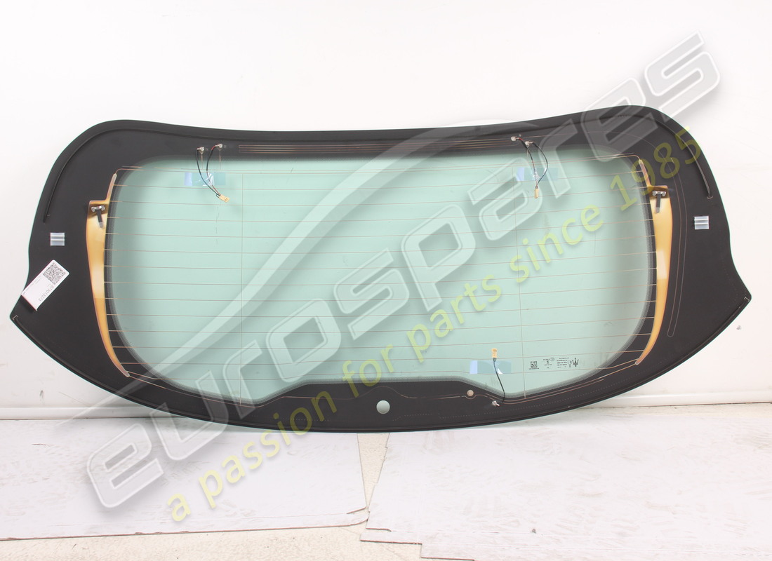 new maserati rear window glass. part number 673013373 (2)