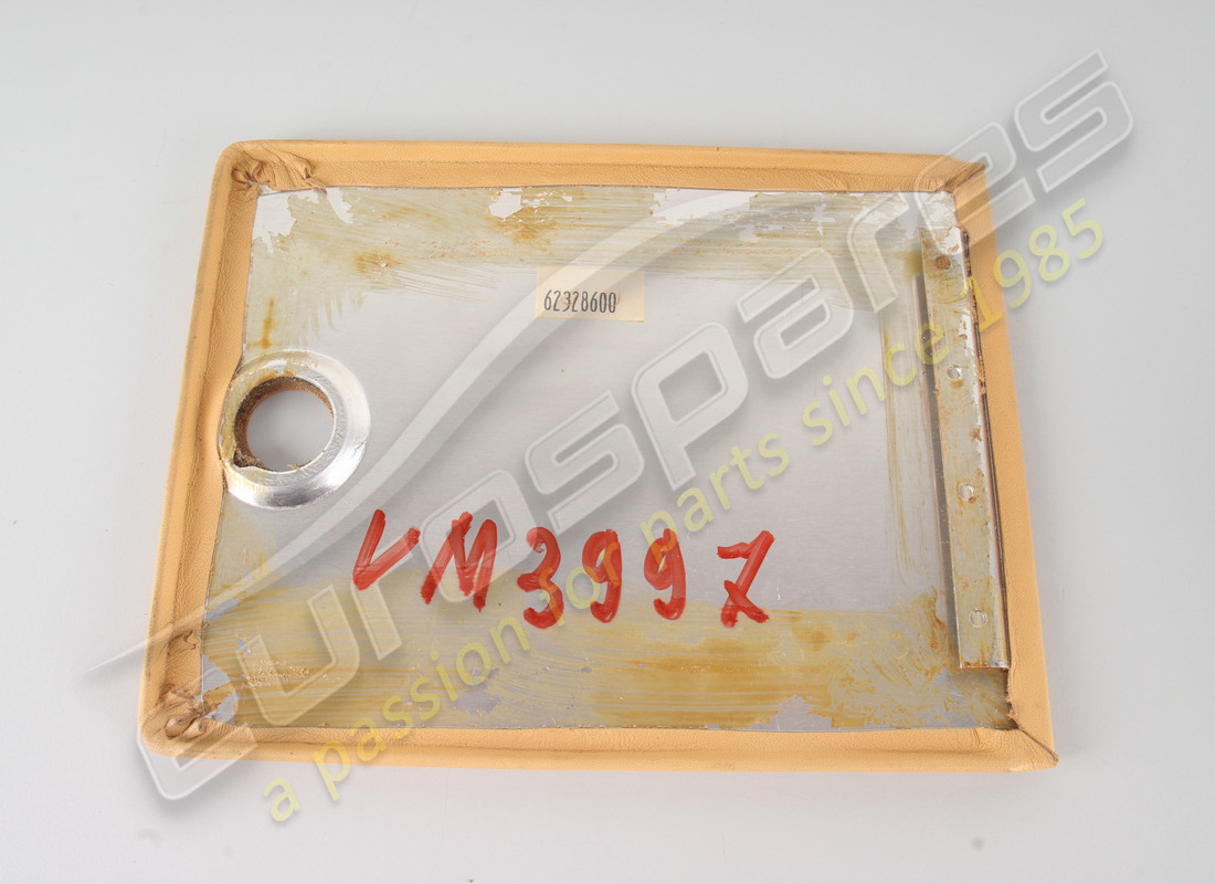 new ferrari lid with hinge. part number 62328600 (2)