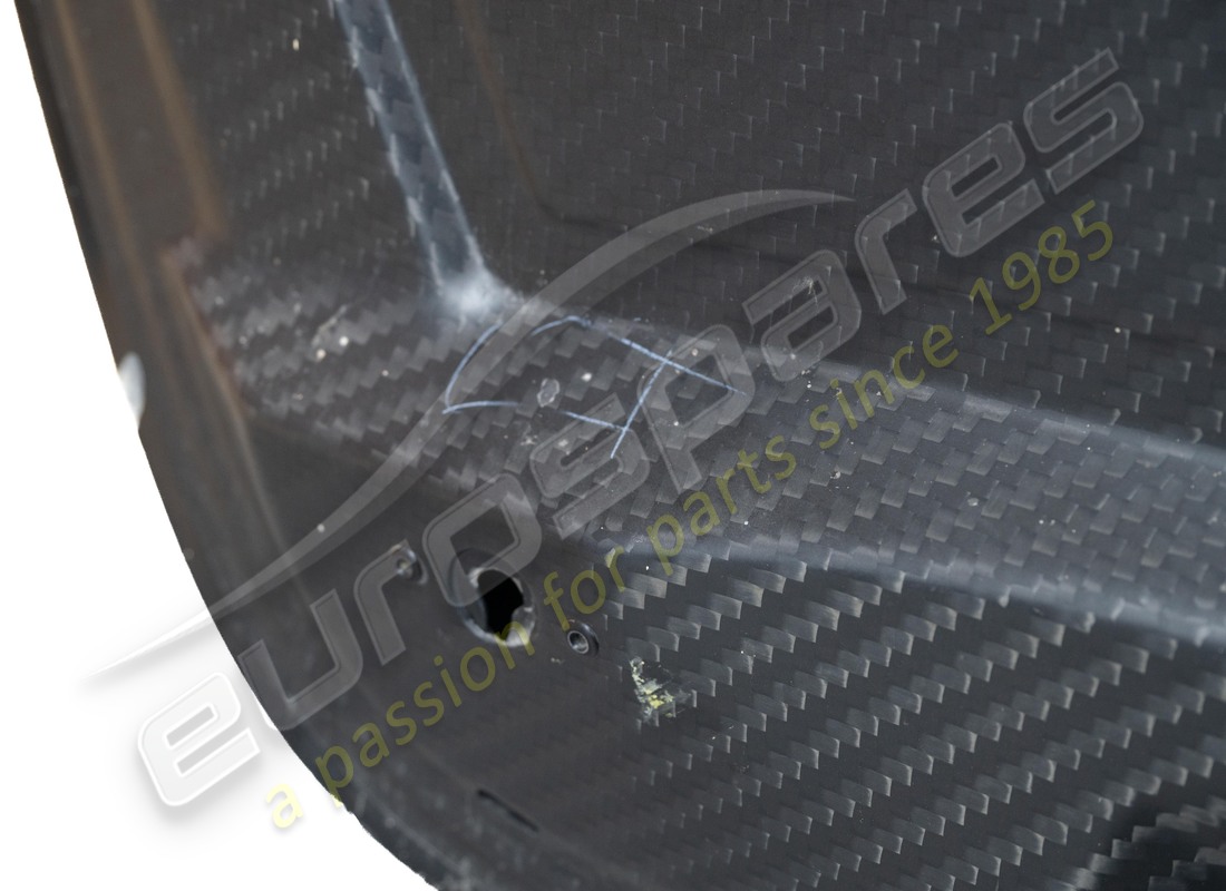used maserati carbon front bonnet. part number 980145491 (8)
