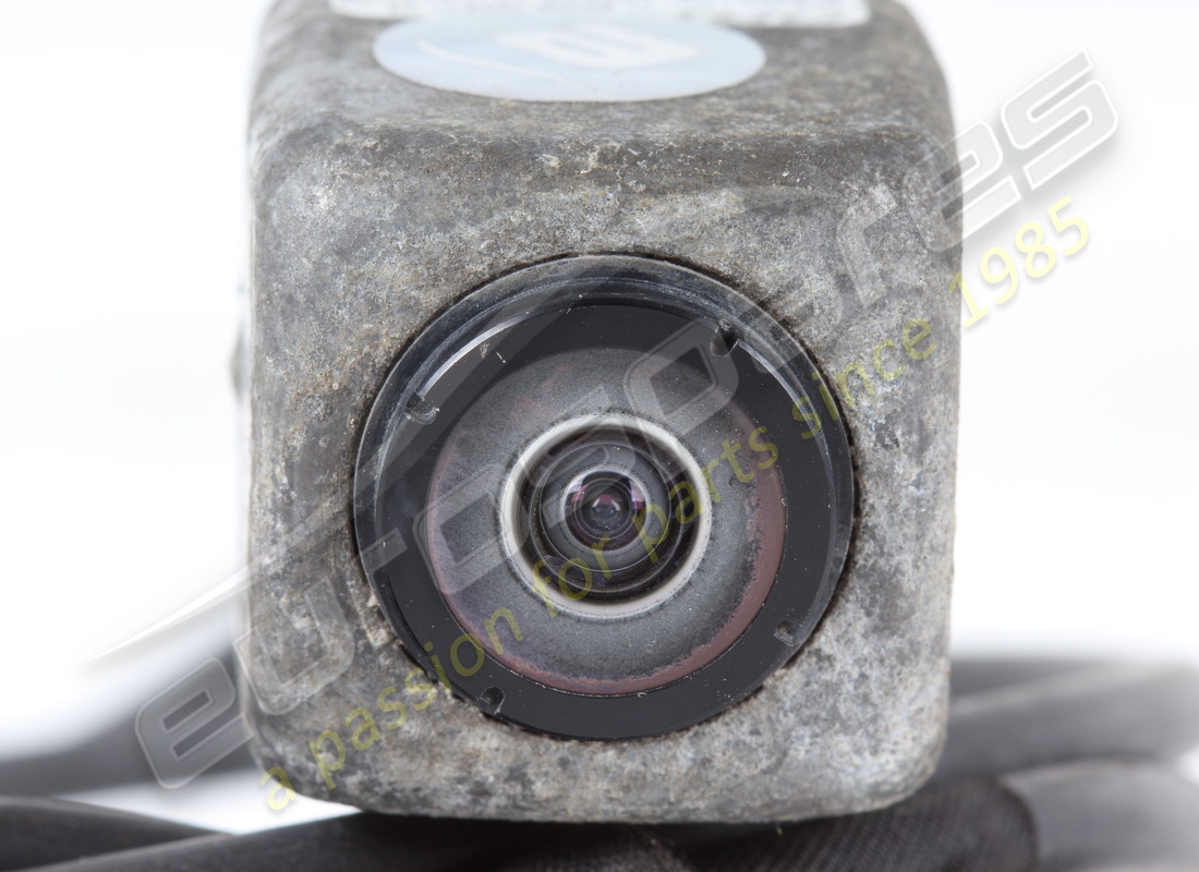 used ferrari rear parking camera. part number 326604 (2)