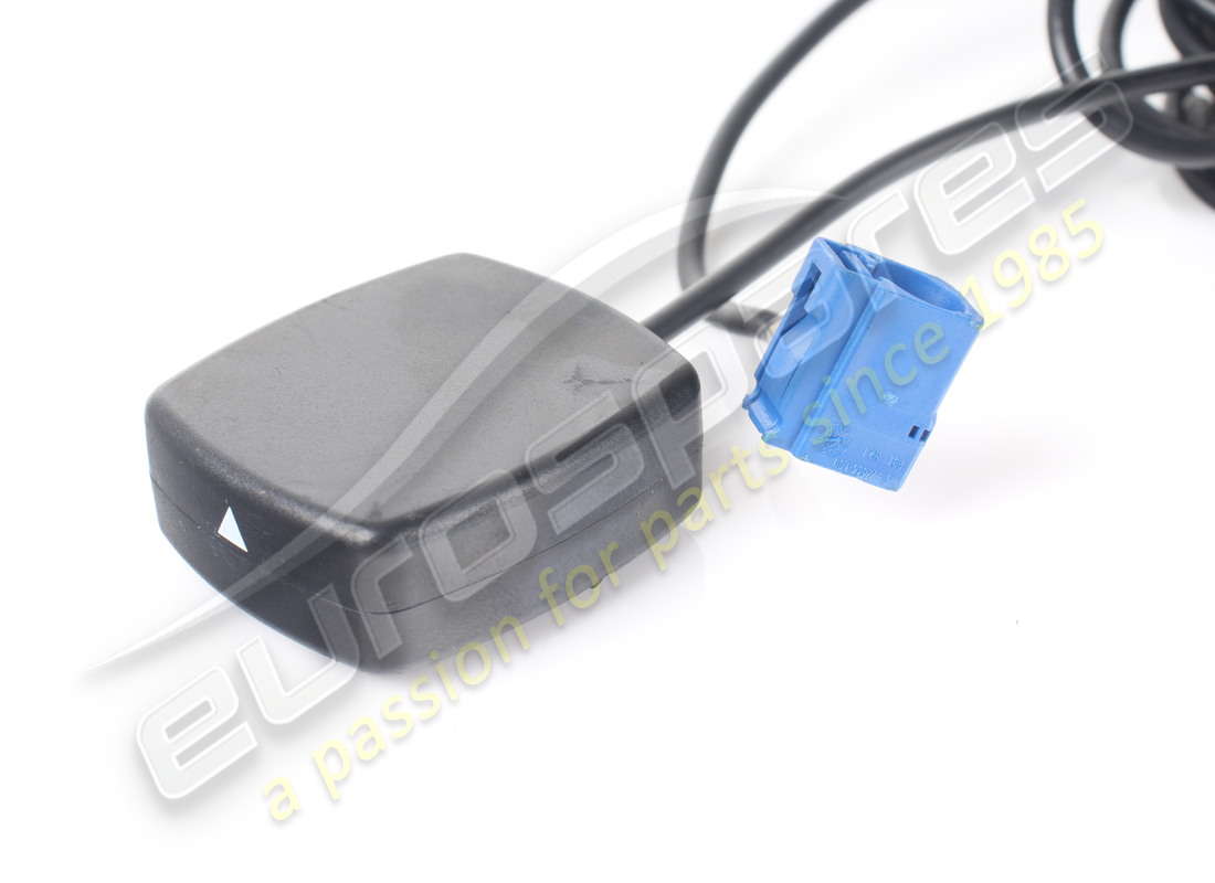 used ferrari glonass gps antenna. part number 336506 (2)