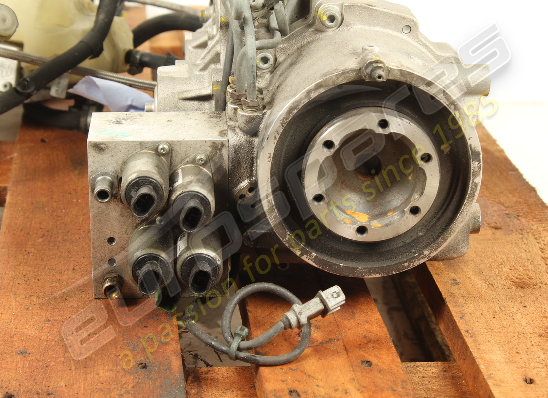 damaged ferrari power take off unit. part number 305902 (4)