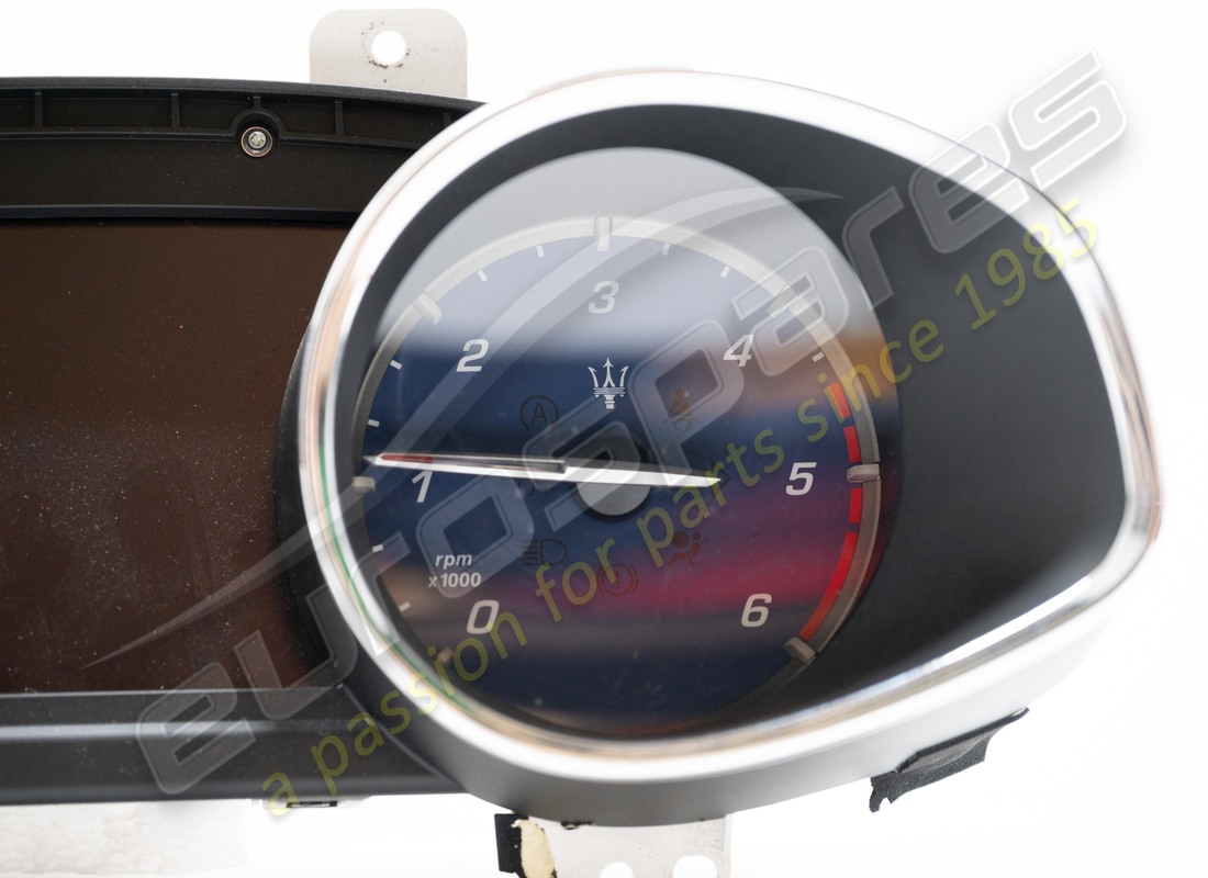 used maserati instr. panel cluster (v6 ds, rhd part number 670009684 (3)