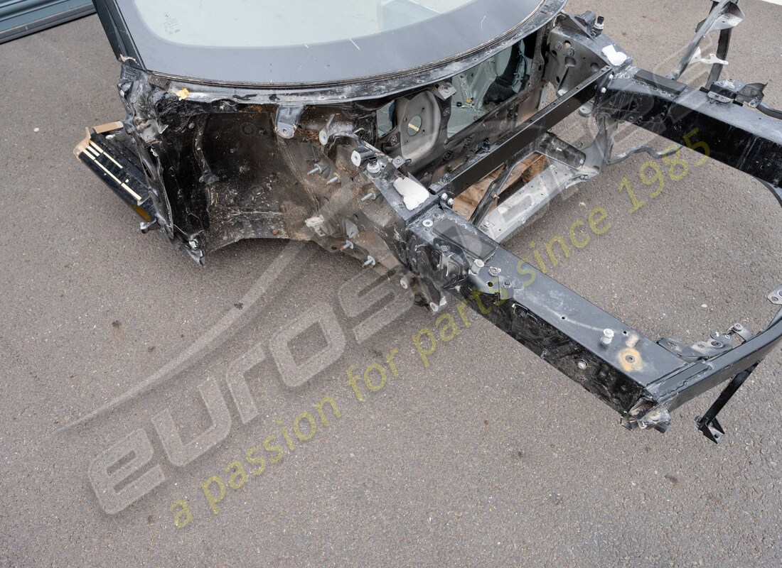 used ferrari front chassis & roof. part number eap1492385 (4)