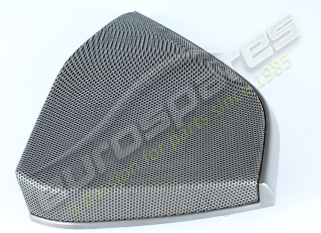 damaged ferrari lh woofer grille. part number 89356200 (3)